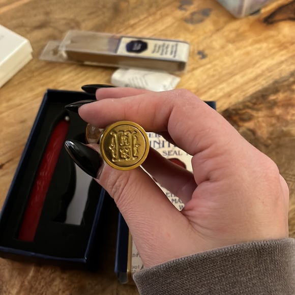 H Initial Wax Seal Kit - Picture 4 of 5